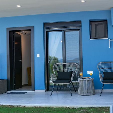 Anelia'S And Lydia'S Design Apartments Swimming Pool Nikiana Exterior foto
